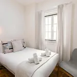 Corner House Apartment Nazare