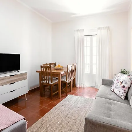 Corner House Апартаменты Назаре