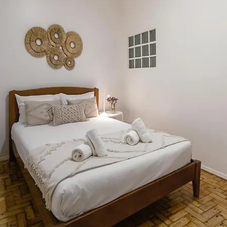 Апартаменты Corner House