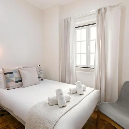 Corner House Апартаменты Назаре